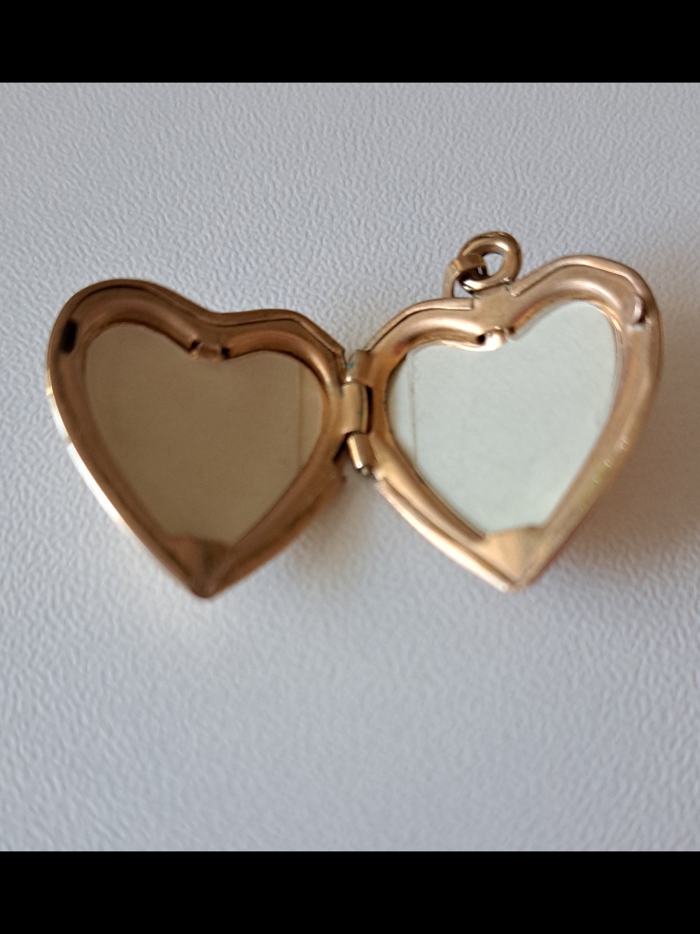 14K Yellow Gold Heart Locket Pendant - Picture 4 of 8